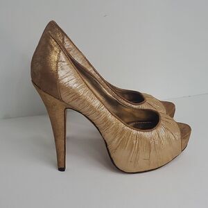 Vince Camuto VC Moda Golden Bronze Heels Women 6B Gold Sparkle Pumps